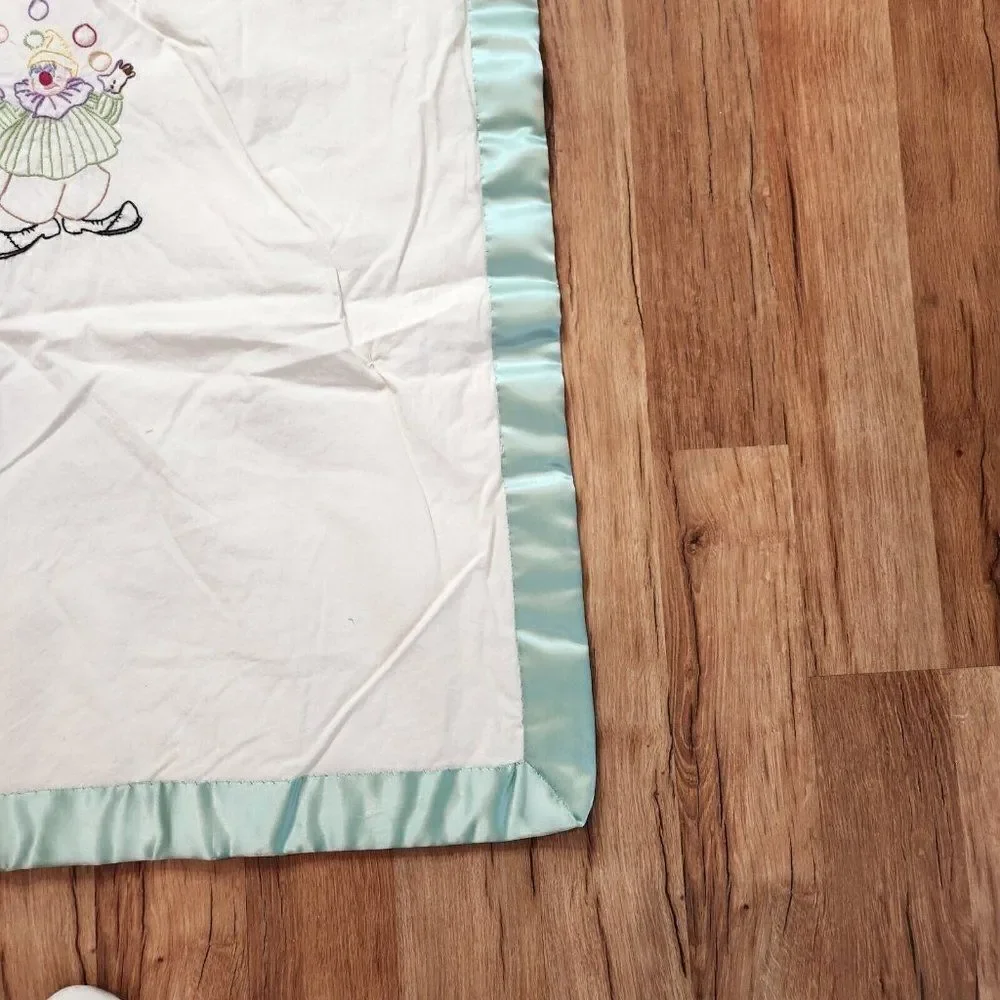 Vintage 60s Clown Circus Blanket Crib Child's Size White Green Satin Edge